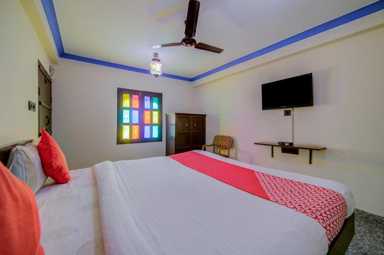 Oyo Flagship 14537 Hotel Amer Haveli Τζαϊπούρ Εξωτερικό φωτογραφία